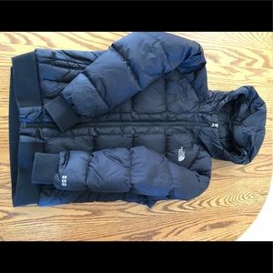The North Face 550 youth large black puffer coat